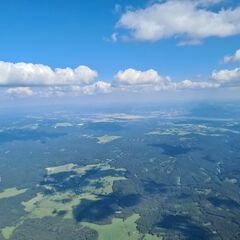 Flugwegposition um 14:21:39: Aufgenommen in der Nähe von Okres Sokolov, Tschechien in 2049 Meter